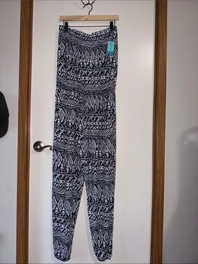 just be Navy & White Aztec-Print Casual Jumpsuit
